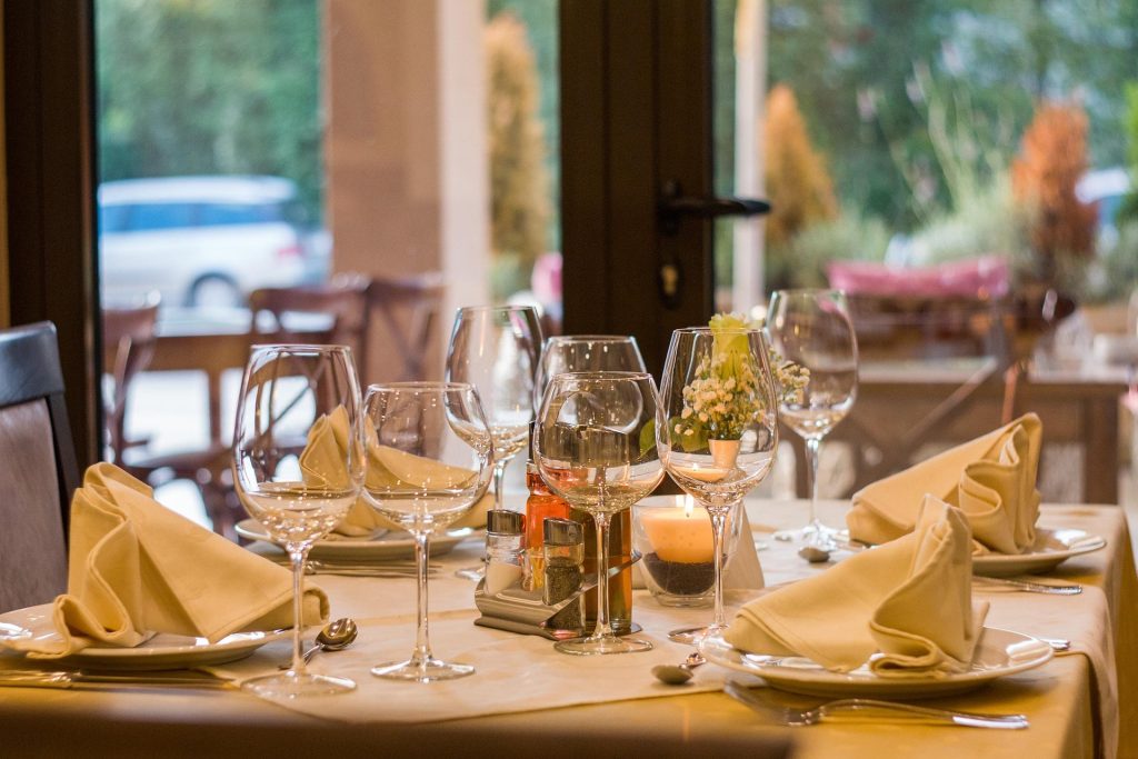 neshom-restaurant-449952_1920